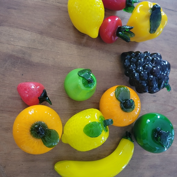 12 Glass Murano Style fruits and vegetables - Picture 1 of 8